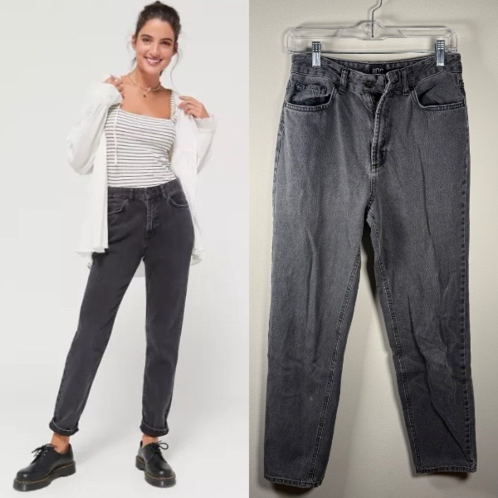 BDG Black Wash Mom Jeans Size 28